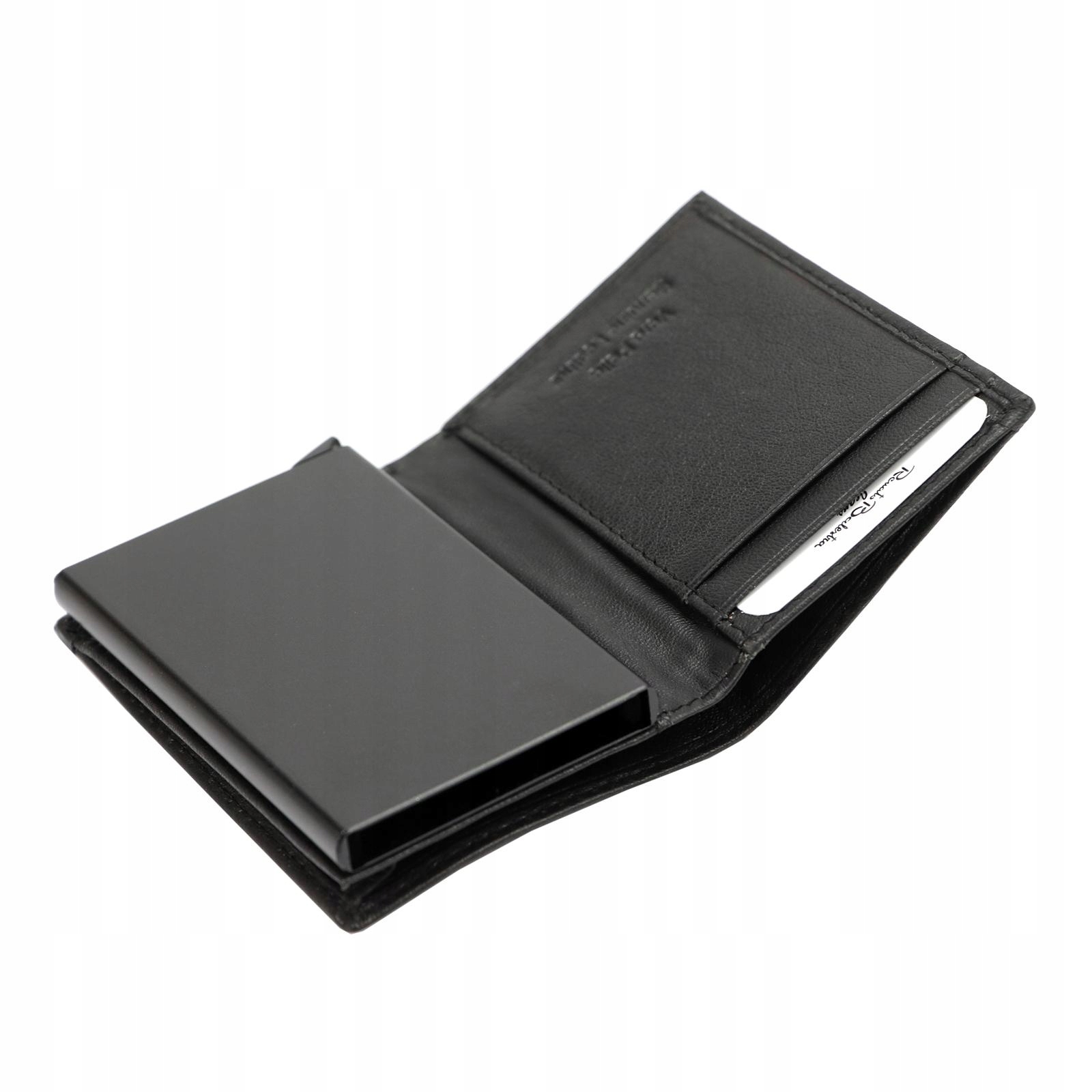 Praktyczne detale – Starannie wykończony z logo Renato Balestra