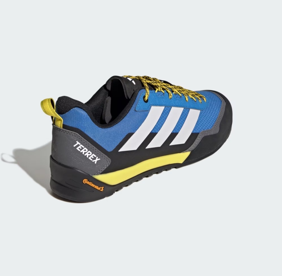 Niebieski kolor i nowoczesny design