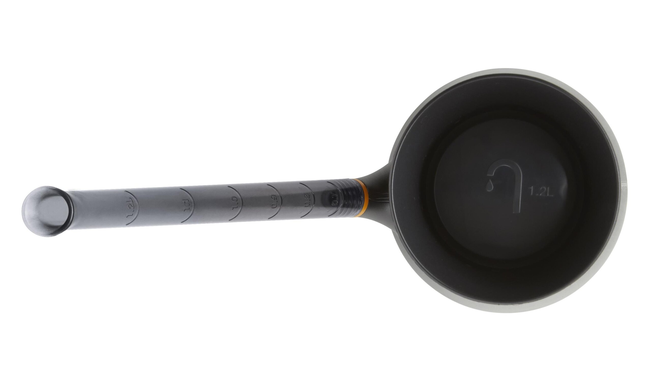 Zapobiega rozpryskiwaniu wody dzięki specjalnemu dziobkowi