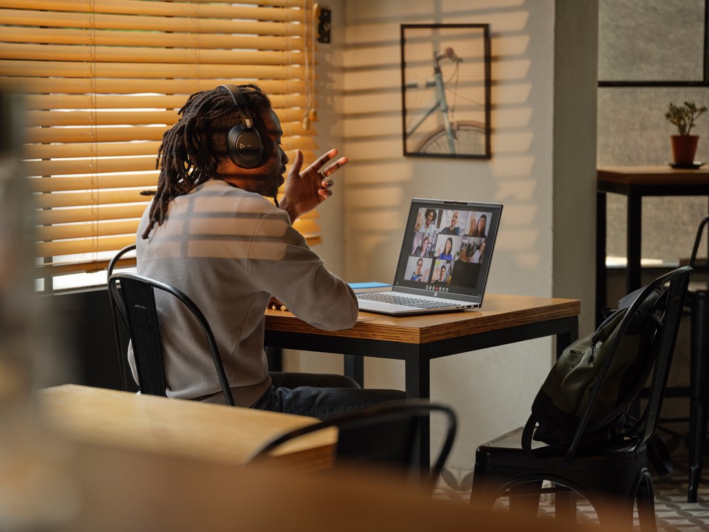 Komfortowe wideokonferencje – Wyraźny obraz i czysty dźwięk