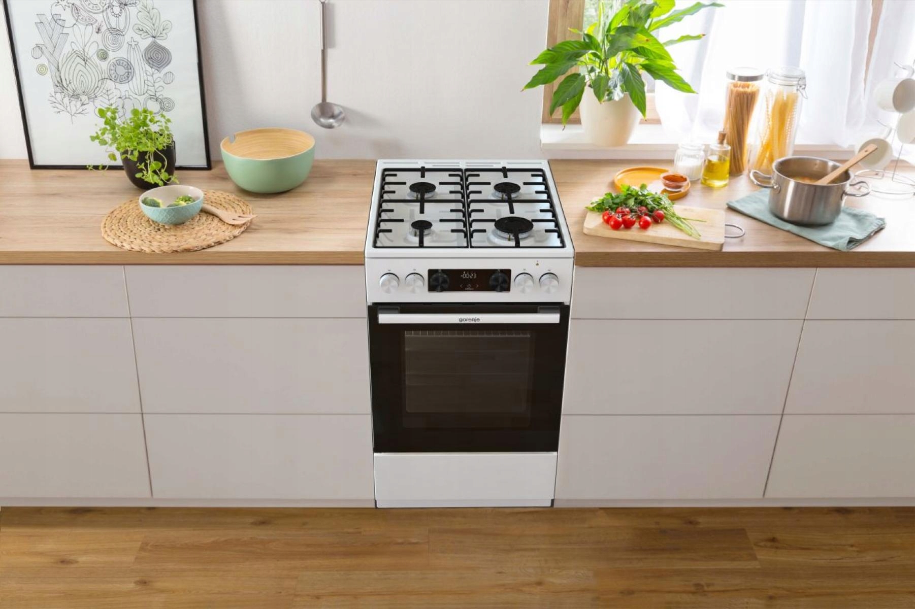 Kuchenka gazowo-elektryczna Gorenje GK5C42WH – Wydajność i nowoczesność w Twojej kuchni