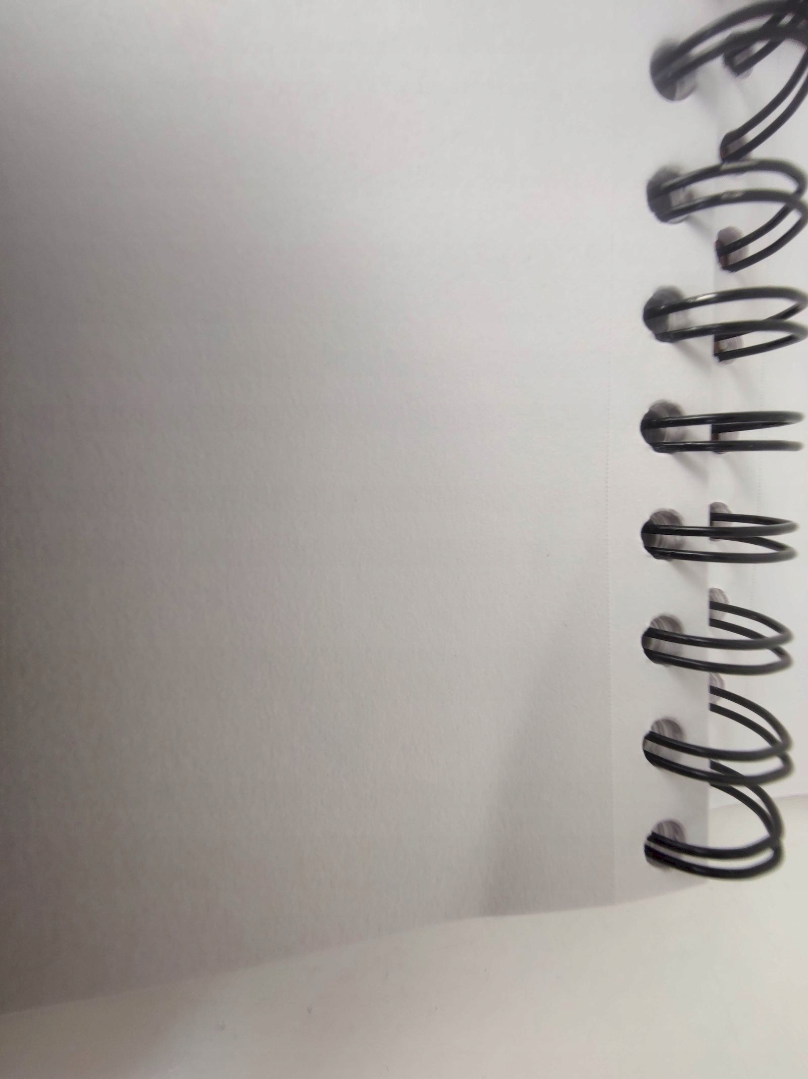 Wysokiej jakości papier 90 g/m² – Doskonały do rysowania i pisania