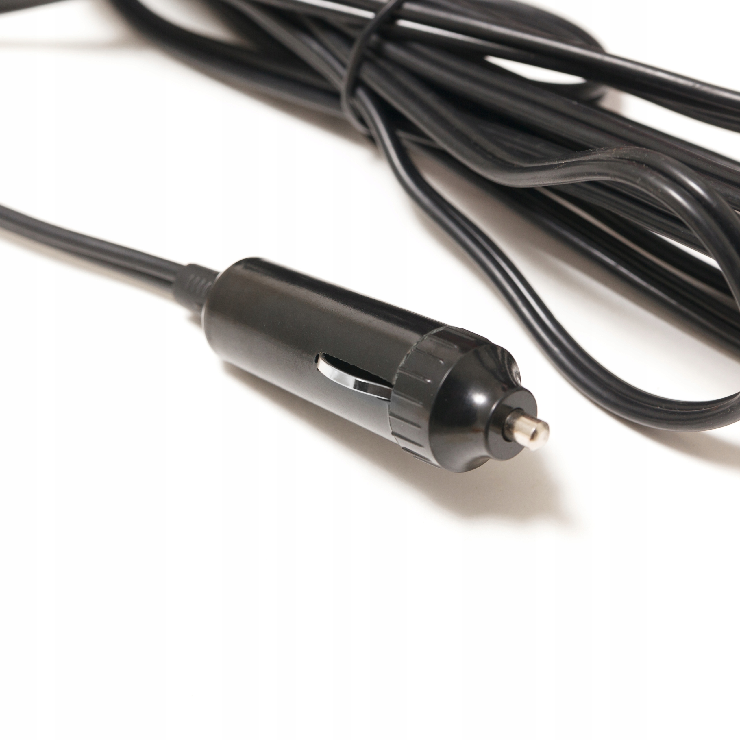 Wtyczka do gniazda zapalniczki 12V DC – Łatwe zasilanie w samochodzie