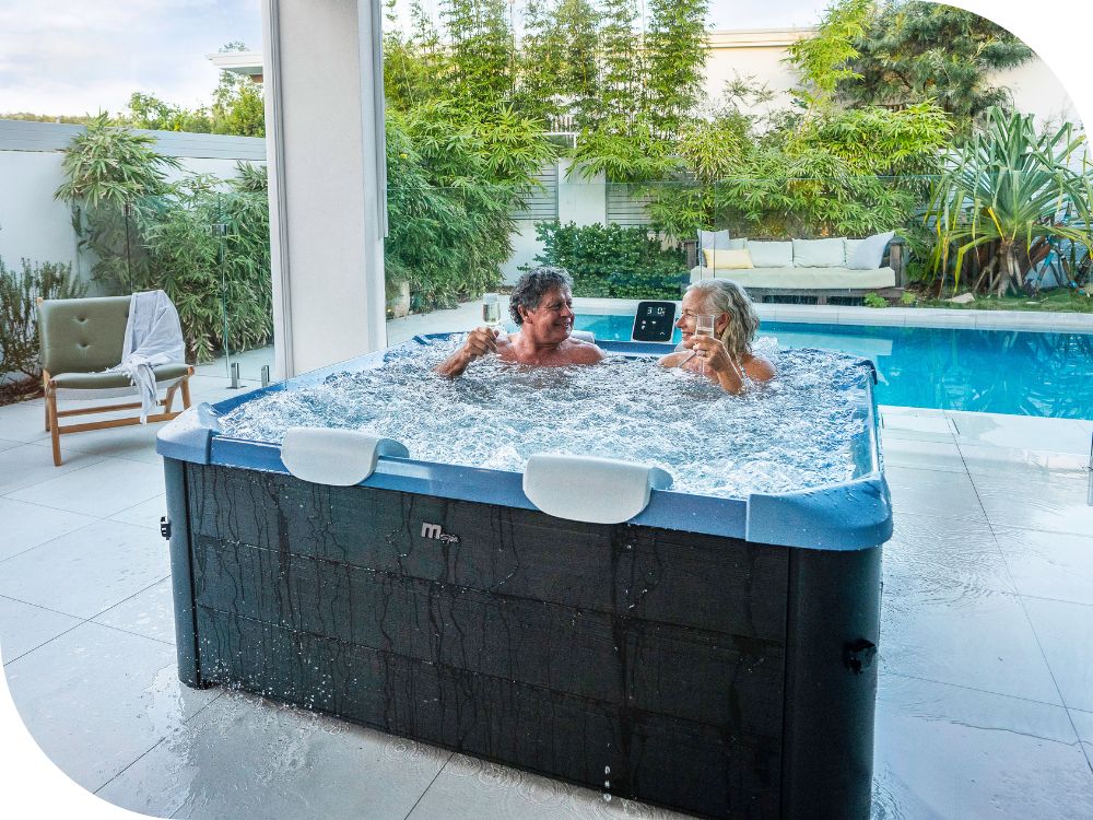 Basen z hydromasażem Sapphire MSpa dla 6 osób – Idealne miejsce relaksu
