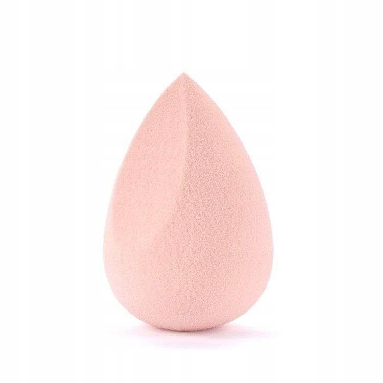 Precyzyjna aplikacja podkładu dzięki gąbce Candy Pink Medium Cut