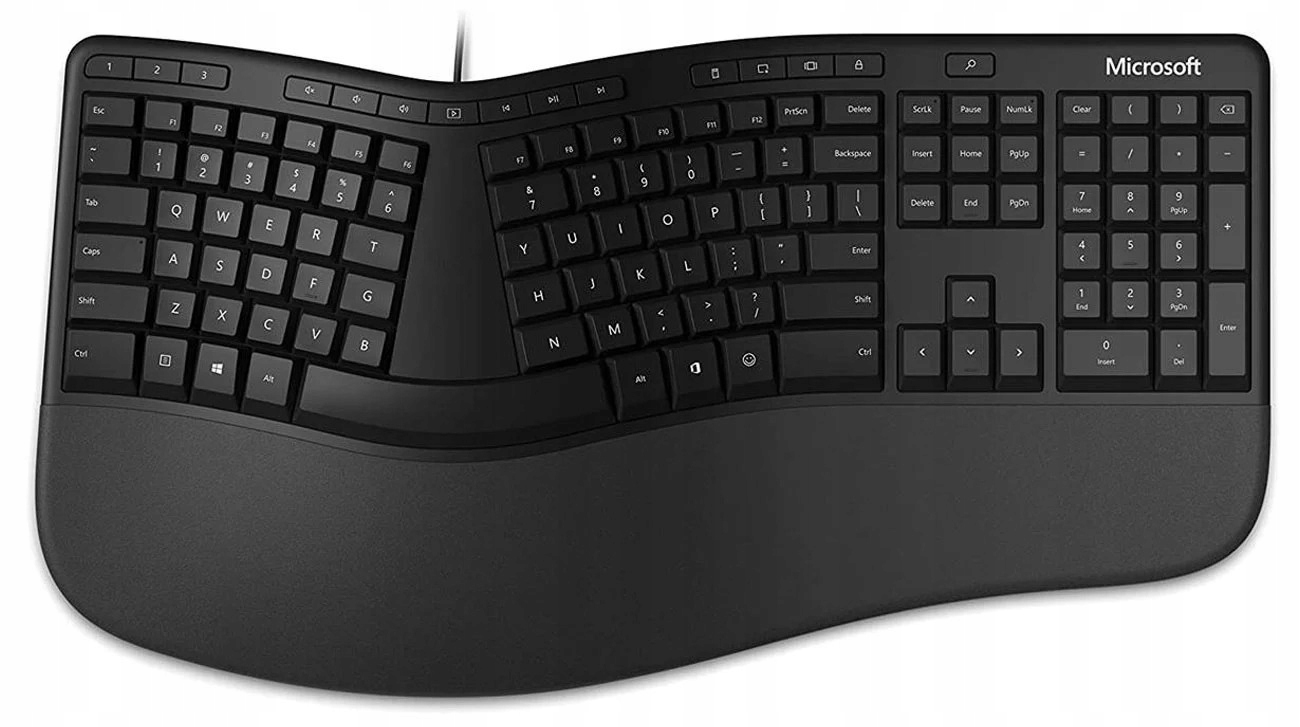 Ergonomiczny design klawiatury i myszy