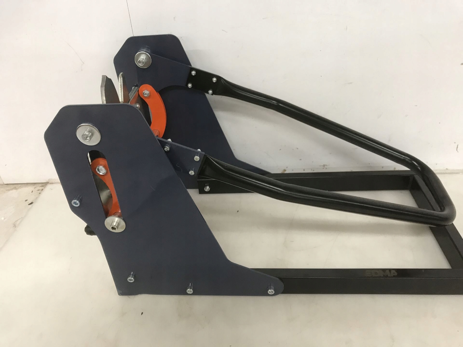 Kluczowe cechy gilotyny EDMA Profilcut Mega II