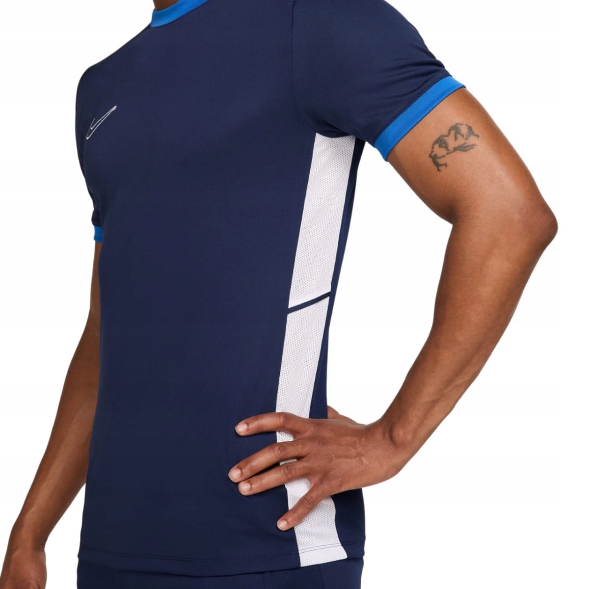 Stylowy granatowy kolor dla mężczyzn