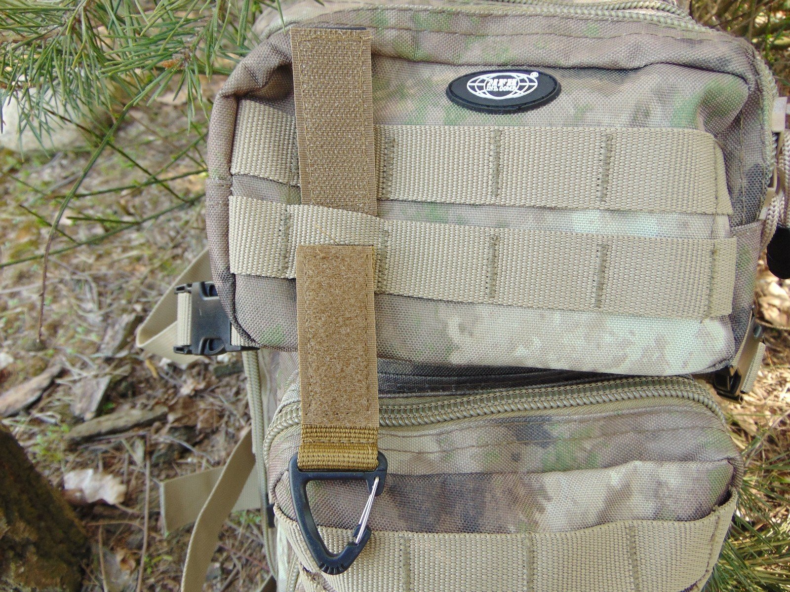 uchwyt-molle-coyote-mfh-7.jpg