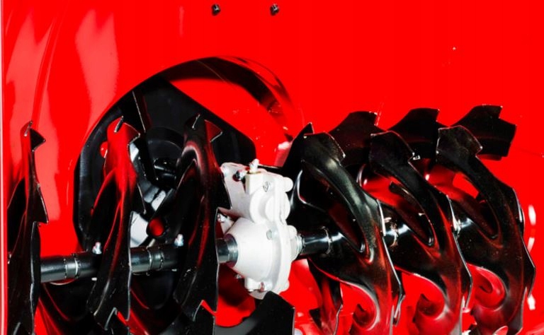 Doskonała przyczepność dzięki specjalnemu bieżnikowi opon