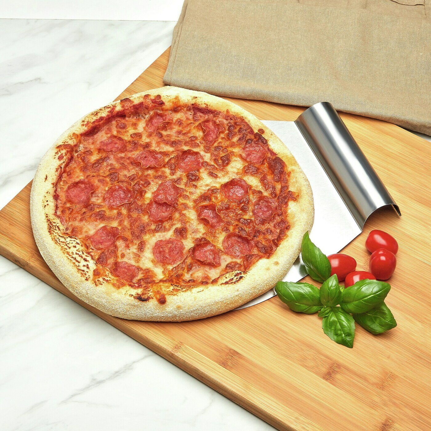 lopatka-do-przenoszenia-pizzy-tortu-i-ciast-tadar-5903313426053.jpg