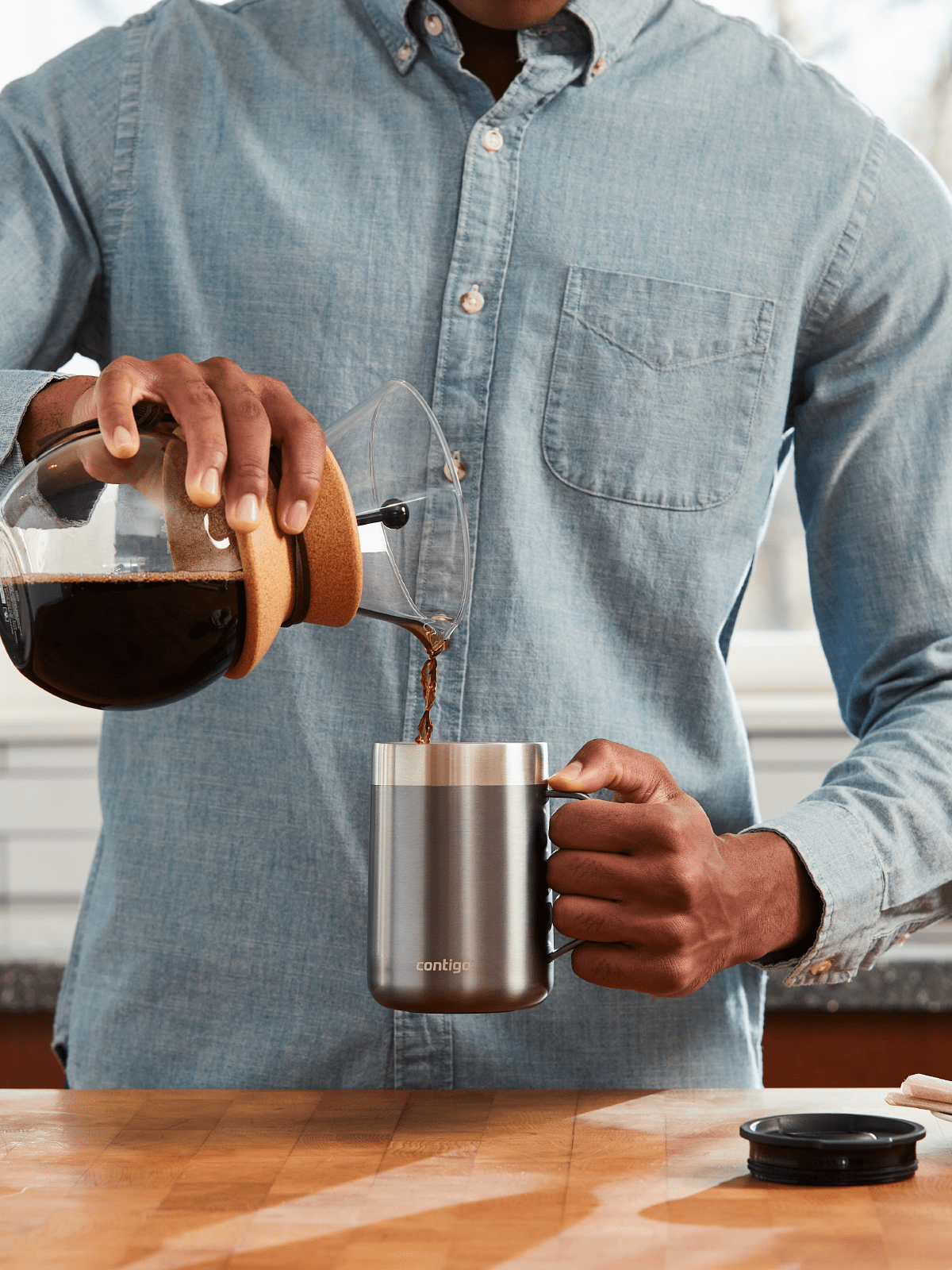 SAP-contigo-desk-mug-sake-14oz-kitchen-counter-with-talent-lifestyle-1-min.png?v=1659513592982