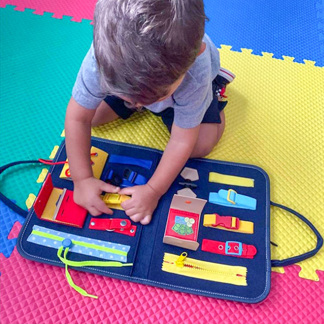SENSORYCZNA TABLICA MANIPULACYJNA MONTESSORI XXL Wiek dziecka 12 m +
