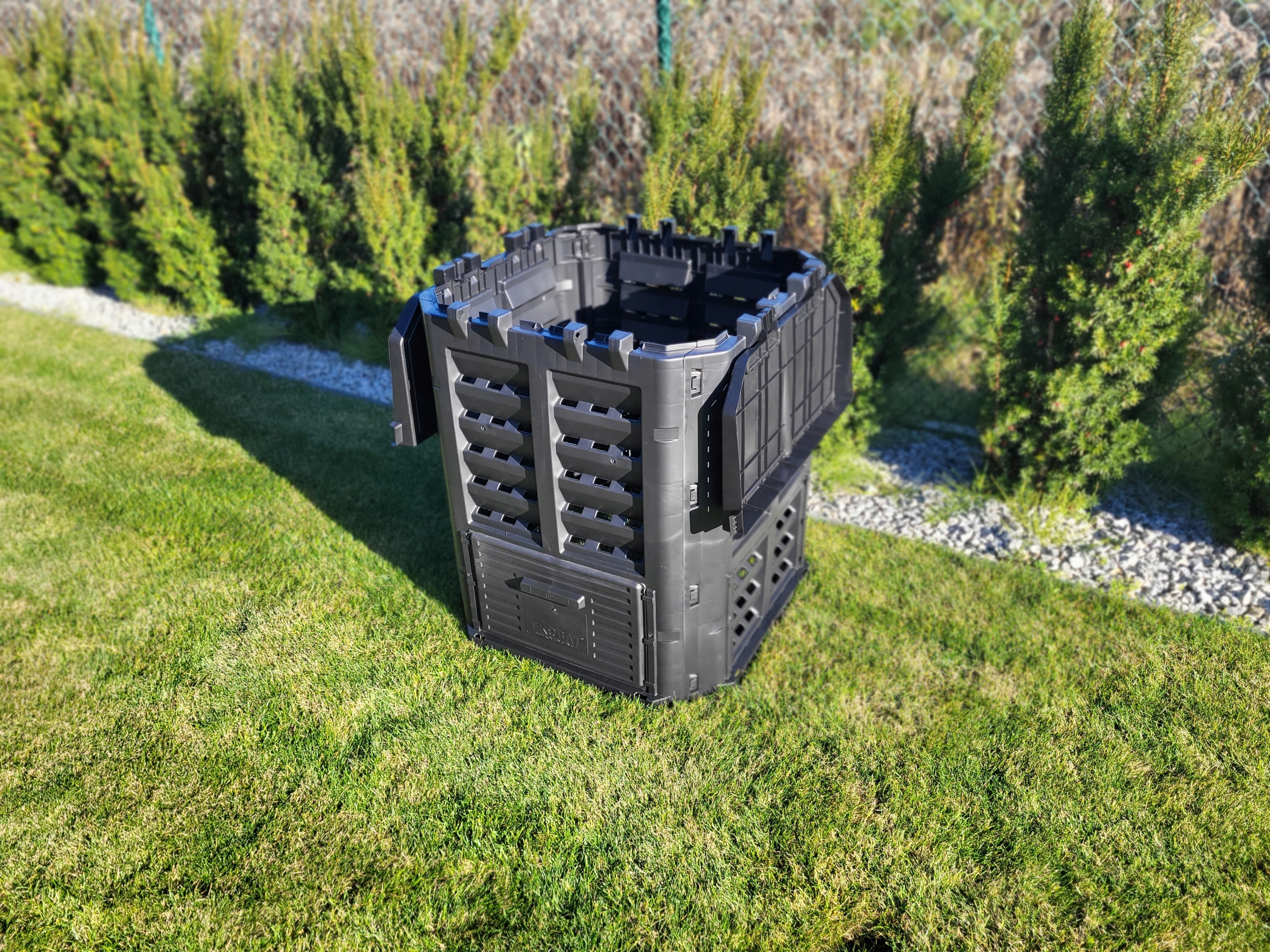 KOMPOSTOWNIK 300L NAJNOWSZY MODEL !!! Materiał wykonania tworzywo sztuczne