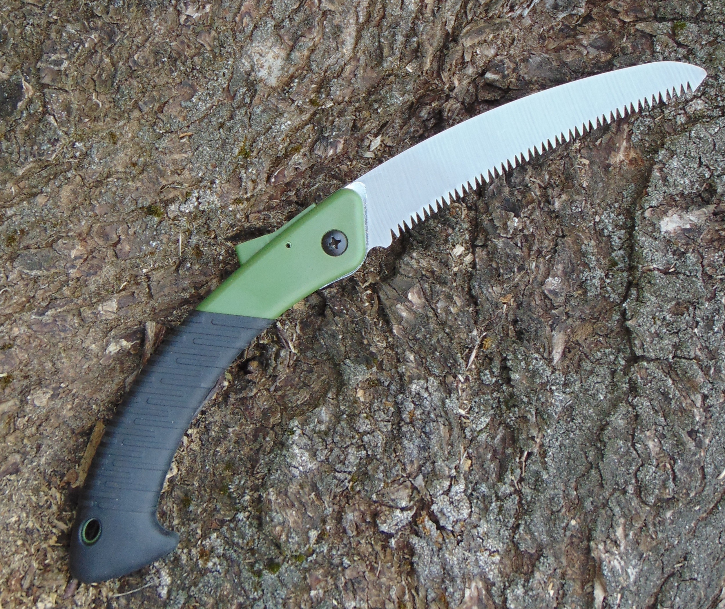 pila-skladana-17cm-2.jpg
