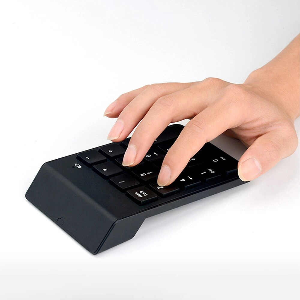 57826_klawiatura_numeryczna_mini_numeric_keyboard_bezprzewodowa_usb_02.webp