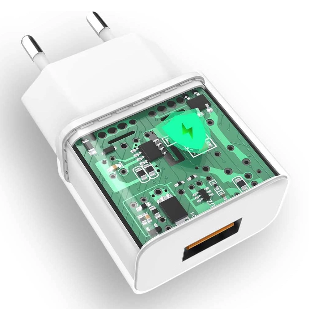 14914_ladowarka_sieciowa_usb_a_2_4_a_blast_proof_plus_kabel_micro_usb_02.webp