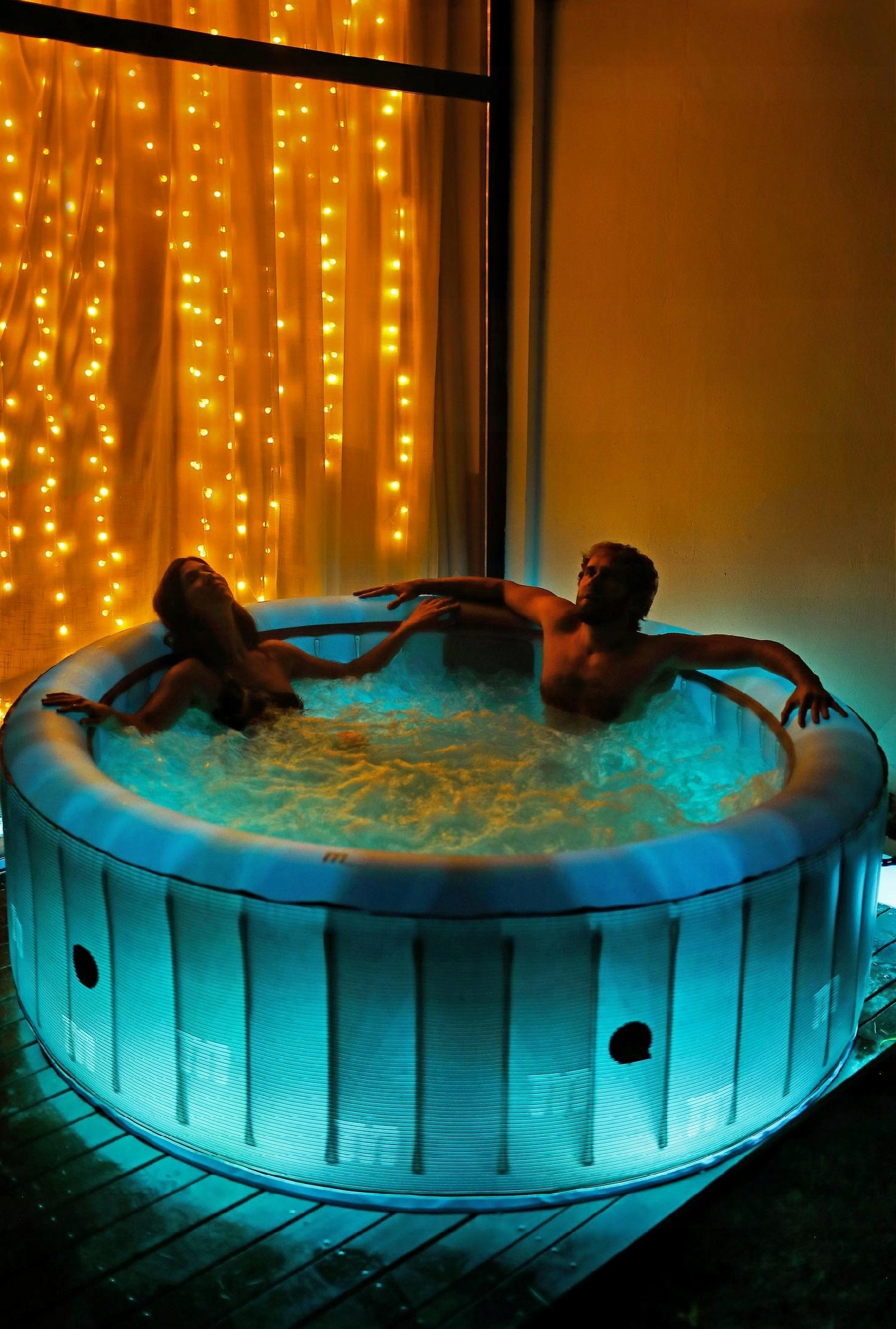 PODŚWIETLANE DMUCHANE JACUZZI MSPA 6-osobowe SPA Kod producenta Starry