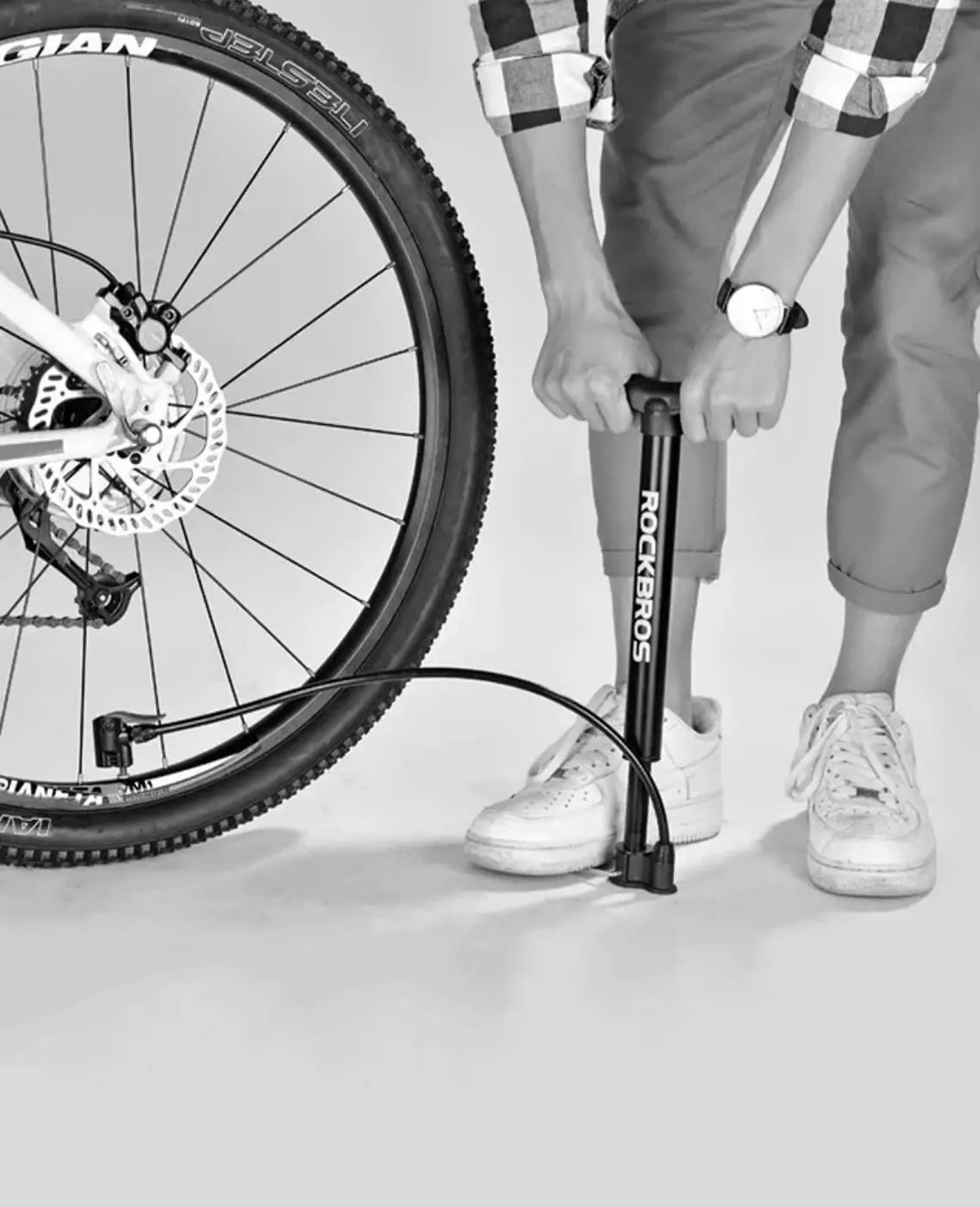 mobile_14032_Pompka_rowerowa_RockBros_A320_Metalowa_z_igla.webp