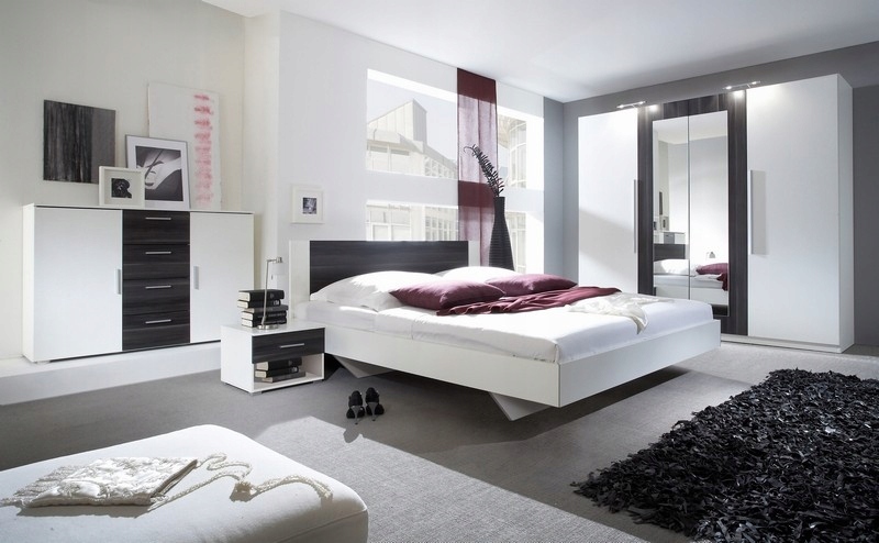 Szafa 4-drzwiowa VERA biała/czarna typ 20 Helvetia Kod producenta Vera20biała