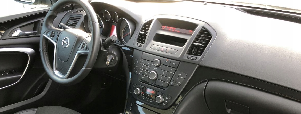 Wsparcie dla Android Auto i Apple CarPlay – Integracja z Twoim smartfonem