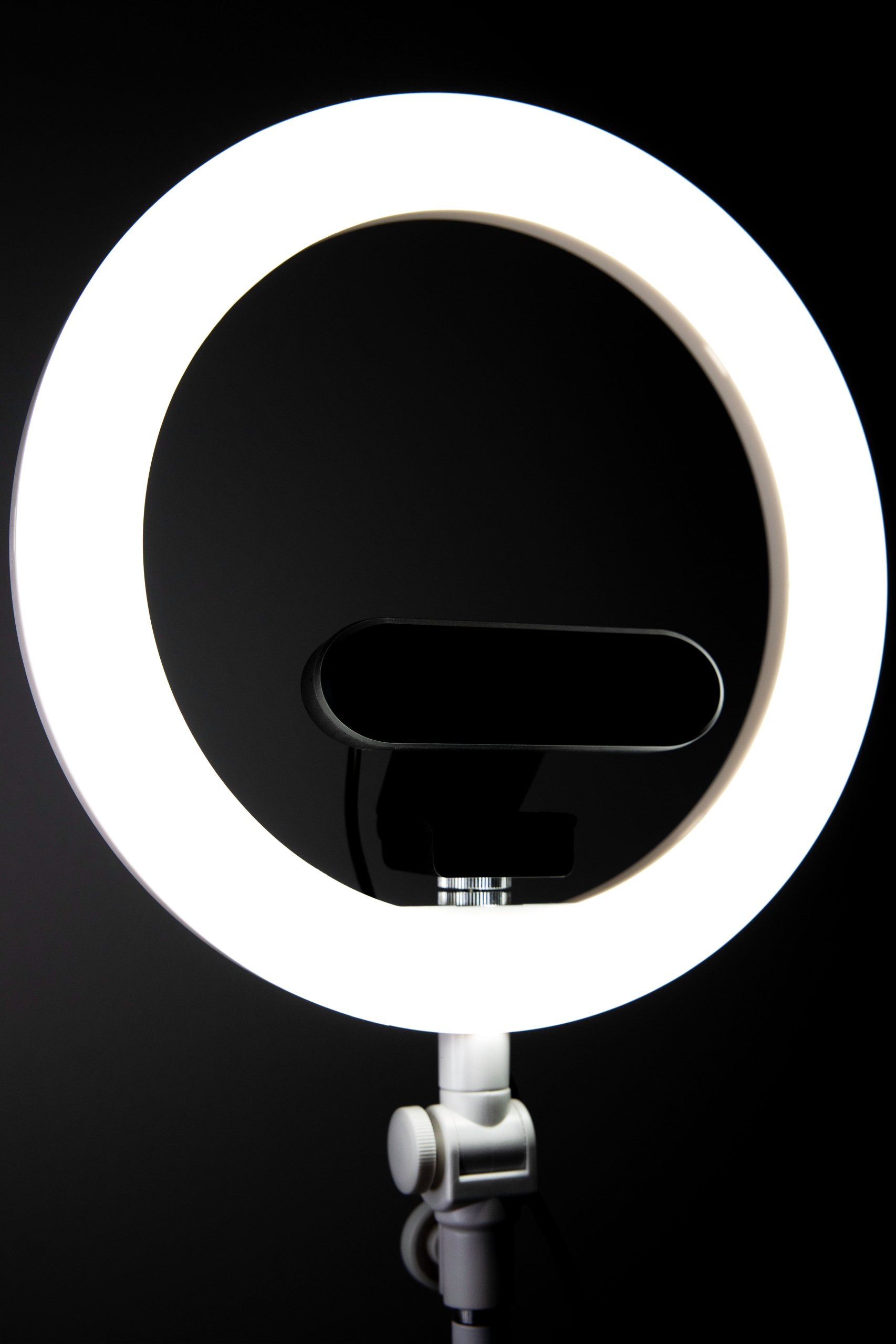 kodak-lampa-pierscieniowa-led-ring-vlog-statyw-sl002_o6748_5.jpg