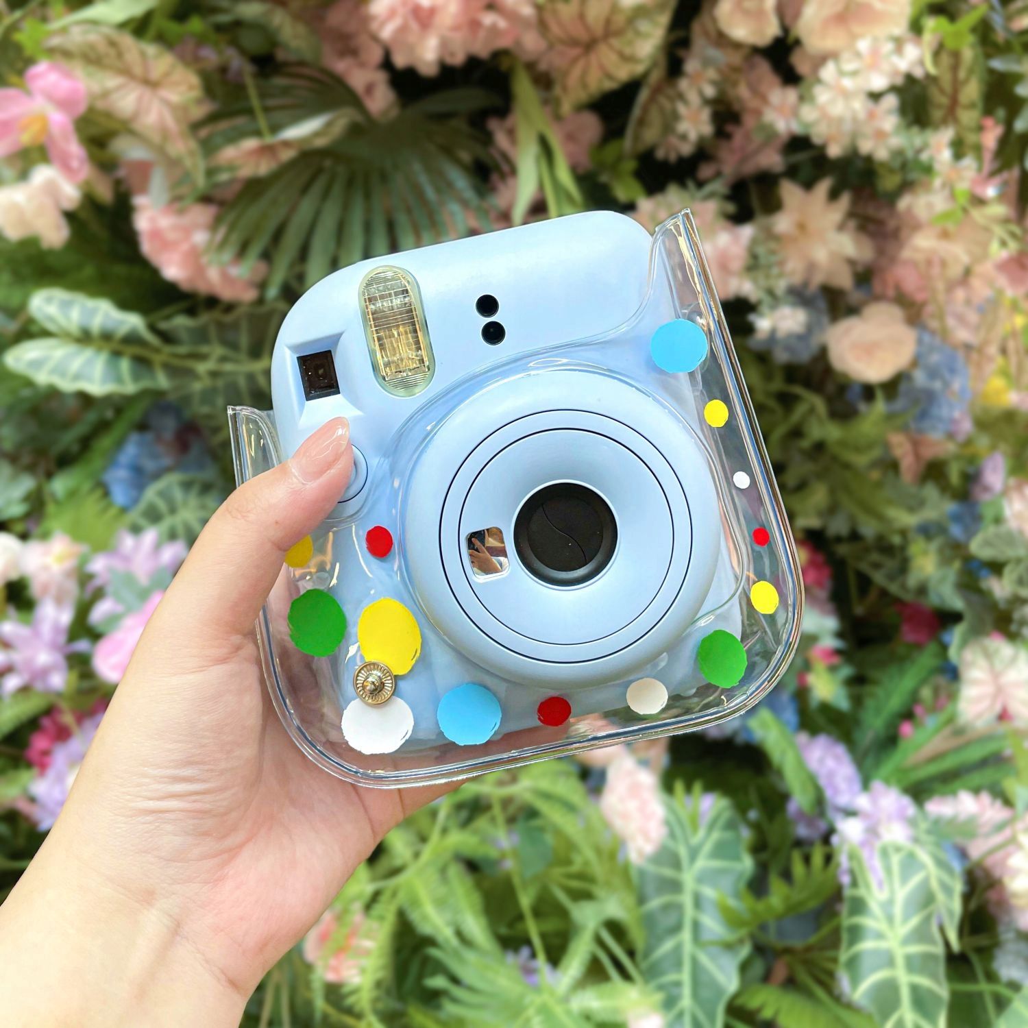 futeral-etui-pokrowiec-do-fujifilm-instax-mini-12-kolorowe-kropki_o7892_3.jpg