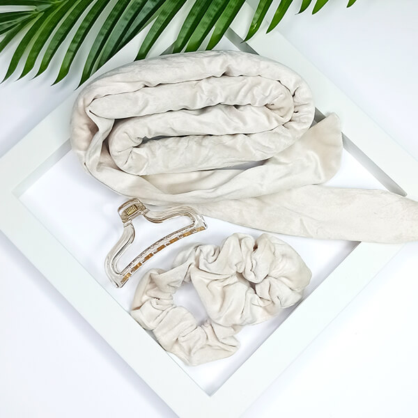 Unikalne_kosmetyki_yeye_papiloty_velvet_beige_3.jpg