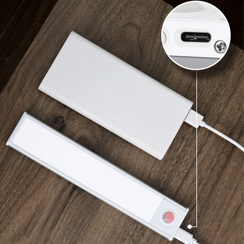 52945_inteligentna_lampka_led_z_czujnikiem_03.webp