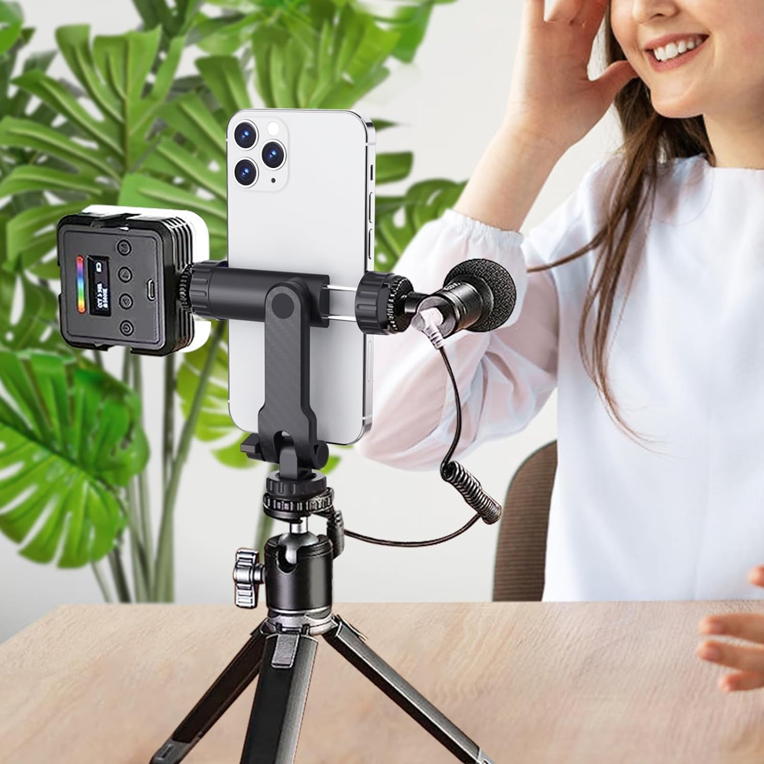 72541_uchwyt_uniwersalny_na_telefon_do_statywu_aparatu_kamer_gwint_1_4_czarny_07.webp