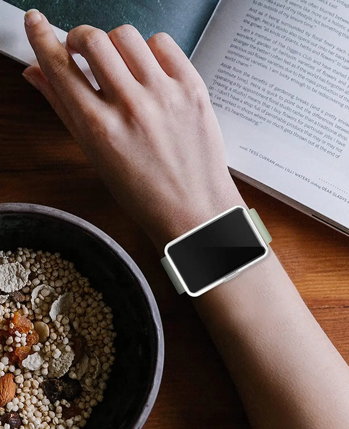mobile_14379_Etui_silikonowe_TPU_nakladka_Alogy_do_Huawei_Watch_Fit_2_2022.webp