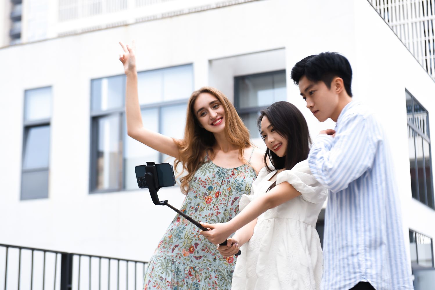 gimbal-3in1-do-telefonu-smartfona-hohem-isteady-q-bialy_o6754_11.jpg