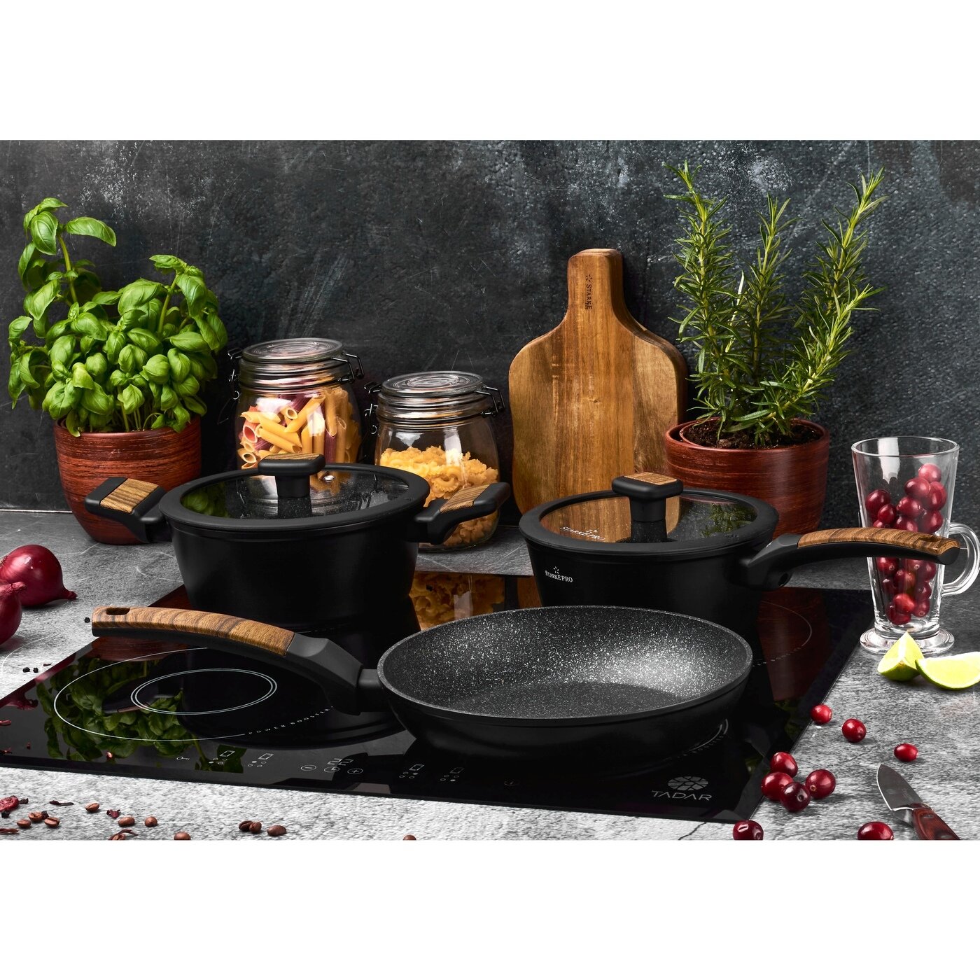 garnek-na-indukcje-non-stick-z-pokrywka-starke-pro-5903313428552.jpg