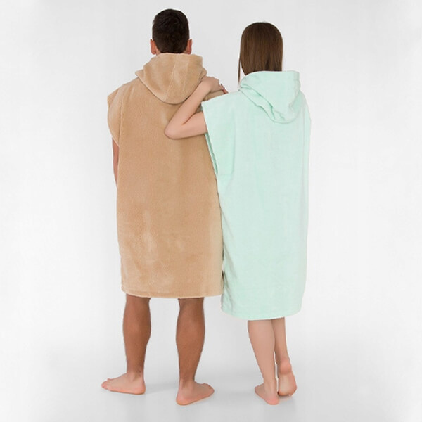 Unikalne_Kosmetyki_poncho_bez_mieta2.jpg
