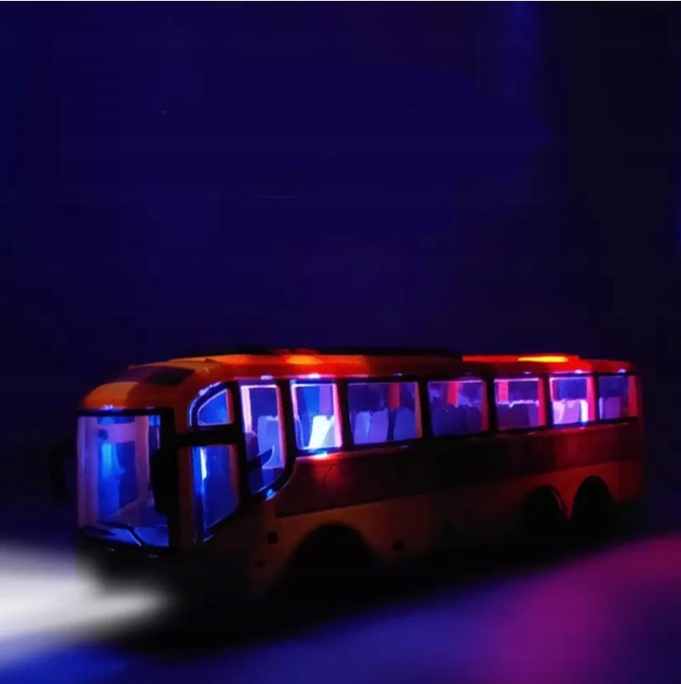 DUŻY AUTOBUS TURYSTYCZNY ZDALNIE STEROWANY QH866-2 Bohater brak