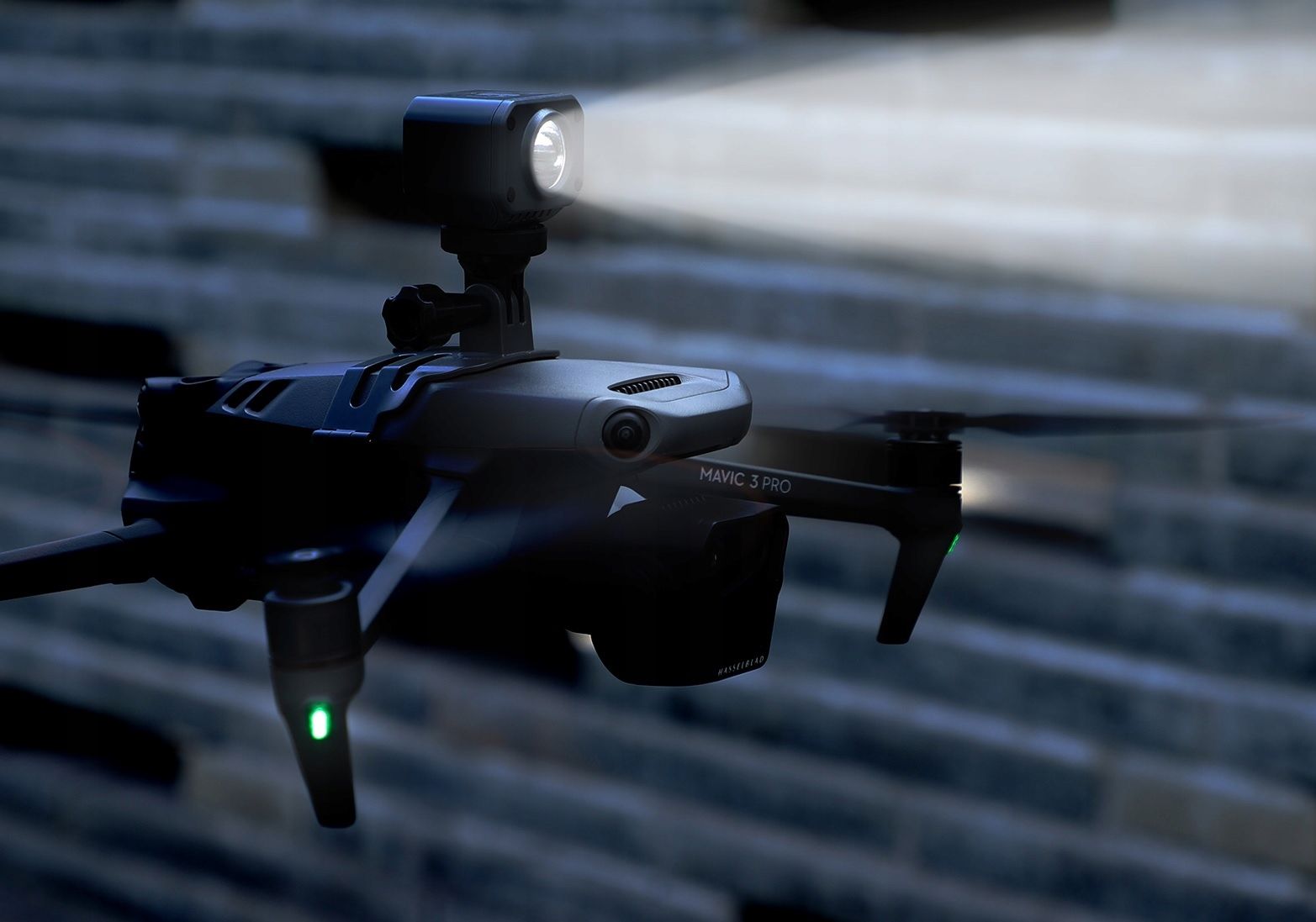 mocowanie-uchwyt-do-kamer-gopro-sjcam-xiaomi-insta360-sony-gwint-1-4-na-drona-dji-mavic-3-3-pro-3-classic-gz580-gy_o7782_4.jpg