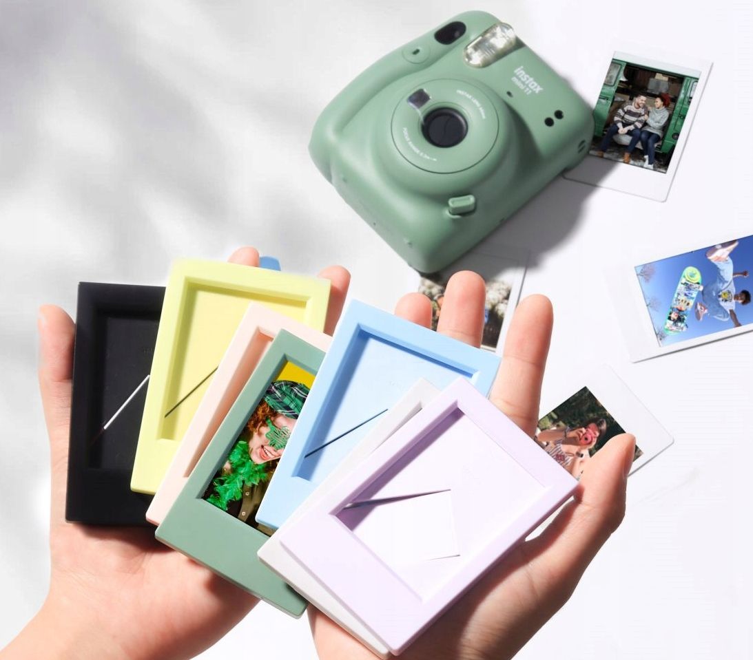 ramka-stojaca-do-zdjec-fuji-fujifilm-instax-mini-12-11-9-8-40-evo-liplay-lin-2-se-zink-mietowa_o8034_3.jpg