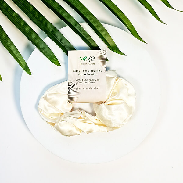 Unikalne_Kosmetyki_yeye_gumka_duza_ecru_2.jpg
