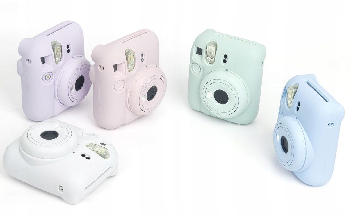 futeral-etui-pokrowiec-case-do-fujifilm-fuji-instax-mini-12-silikonowy-bialy_o7679_12.jpg