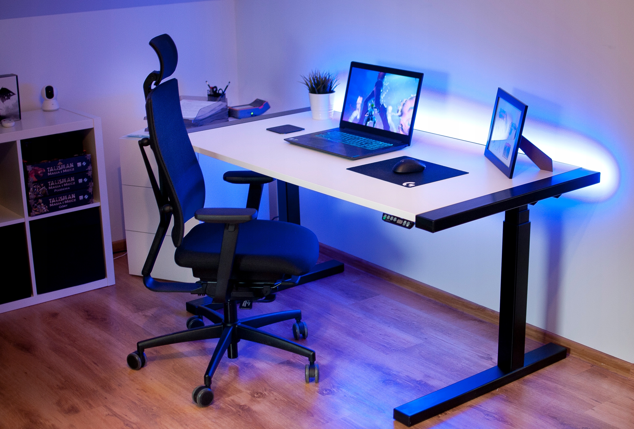 Biurko Komputerowe Gamingowe Elastic+ / Biały blat / Guard-Desk / 140x70x75 Materiał blatu płyta laminowana