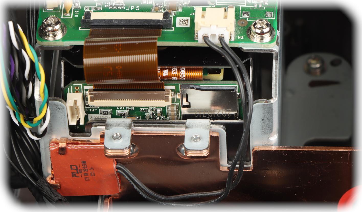 фото IP-камера видеонаблюдения Hikvision DS-2DE7A232IW-AEB (T5)