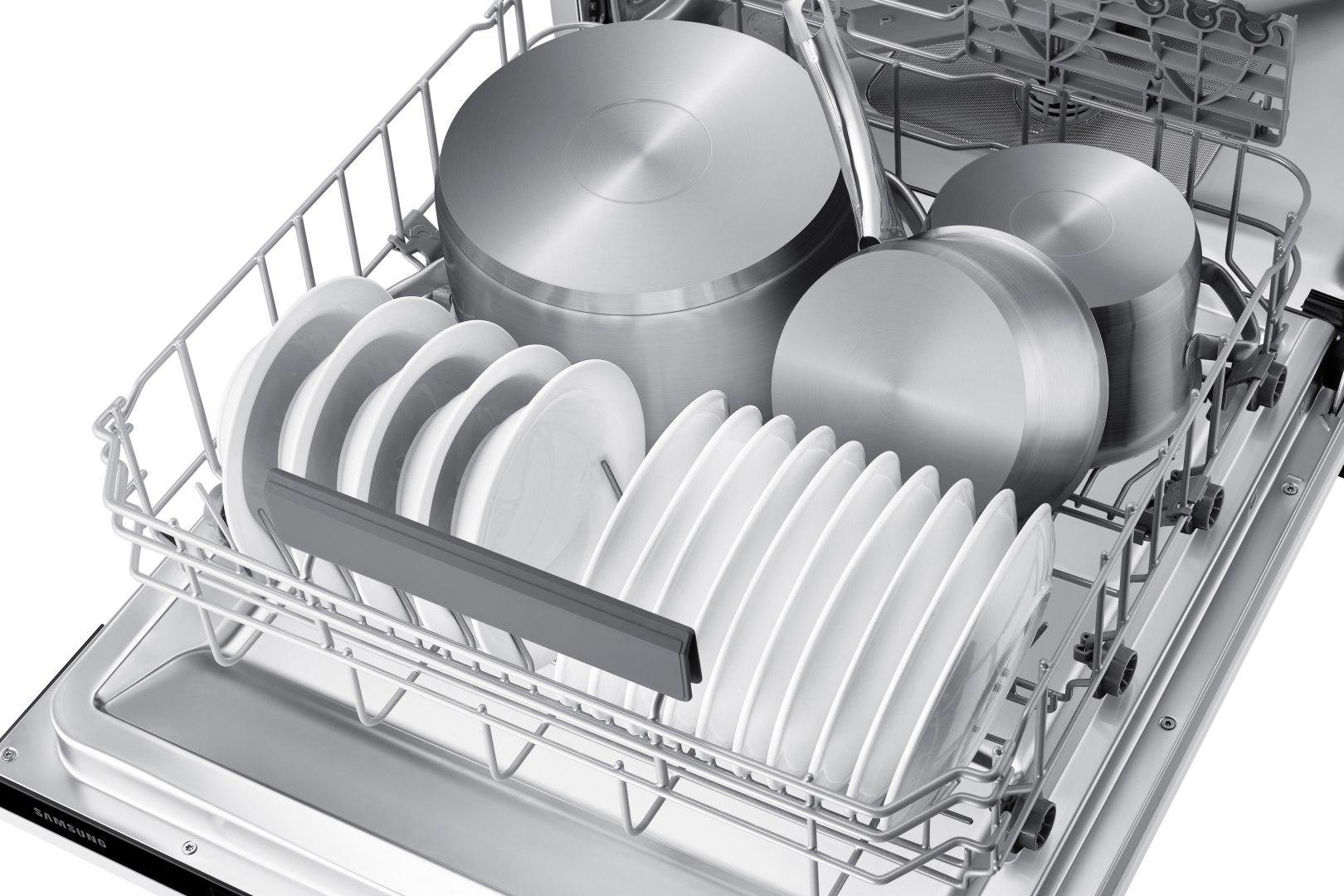 фото Посудомийна машина Samsung DW60A8060BB
