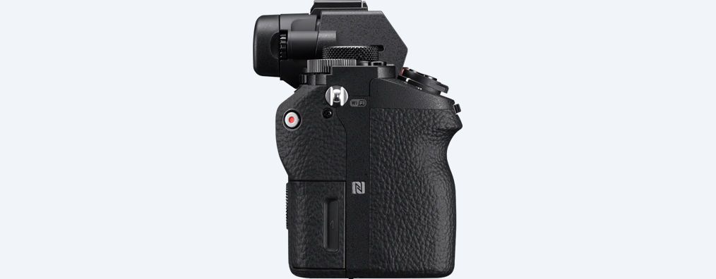 фото Бездзеркальний фотоапарат Sony A7 II (ILCE7M2B.CEC)