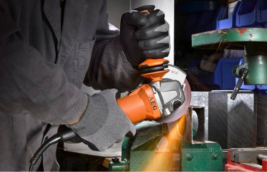 фото Болгарка (кутова шліфувальна) AEG WS 11-125