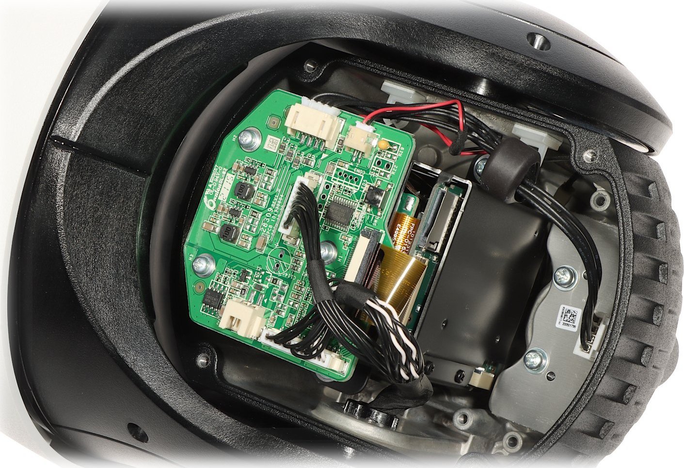 фото IP-камера відеоспостереження Hikvision DS-2DE4215IW-DE (T5) (5-75 мм)