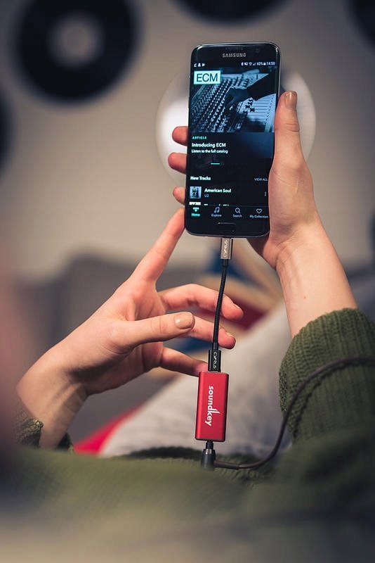 фото ЦАП з підсилювачем для навушників Cyrus SoundKey Ruby