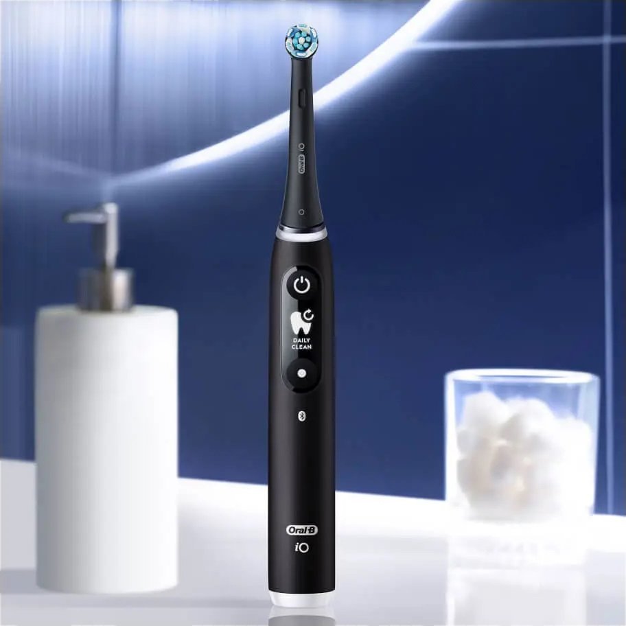 фото Електрична зубна щітка Oral-B iO Series 6 iOM6.1B6.3DK Black