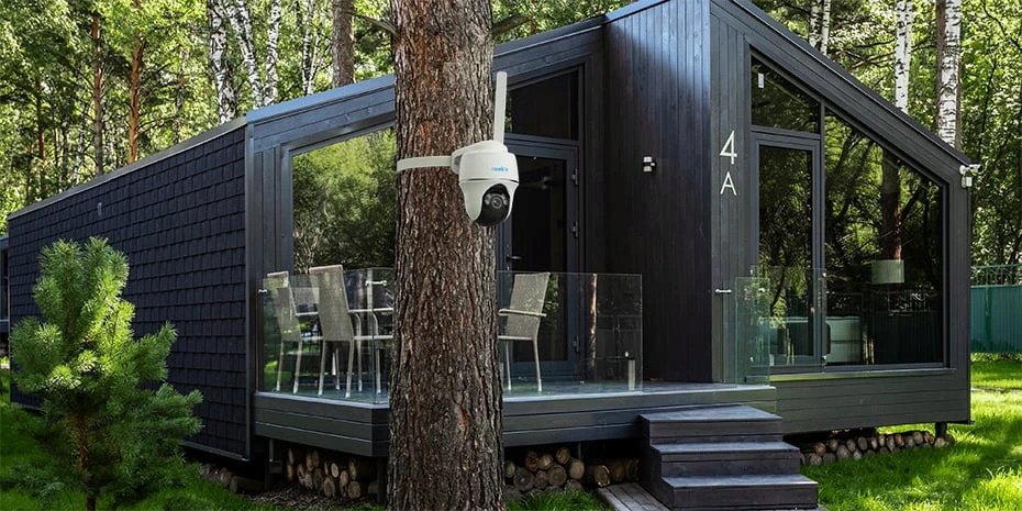 фото IP-камера відеоспостереження Reolink Go PT Ultra