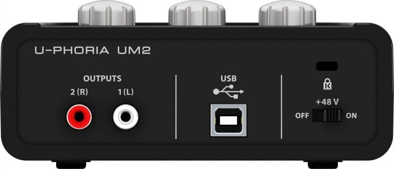 фото USB аудіоінтерфейс Behringer UM2