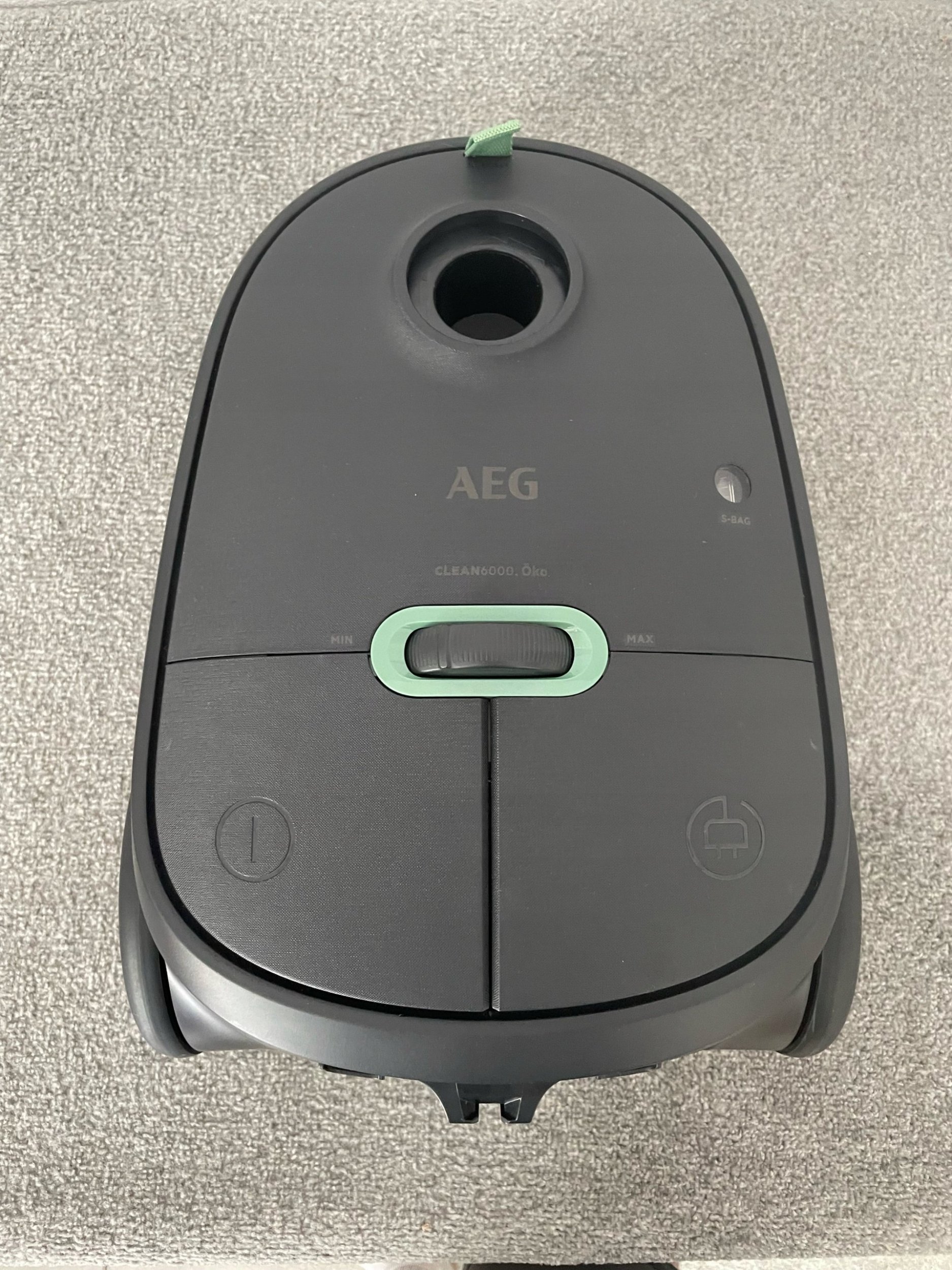 фото Пилосос без мішка AEG CLEAN 6000 AB61C1OKO